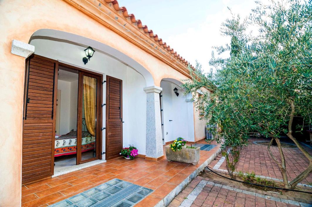 Residence Lu Soli Budoni Affitti Екстериор снимка