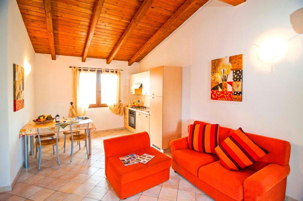 Residence Lu Soli Budoni Affitti Екстериор снимка